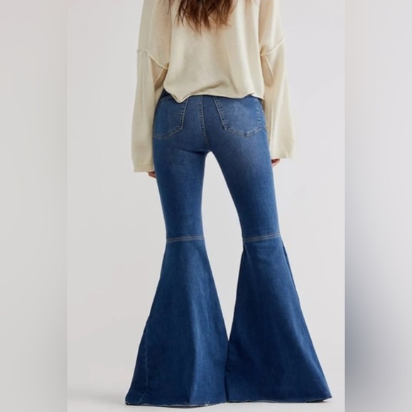 NEW Free People High Waist Flare jeans - Picture 4 of 4